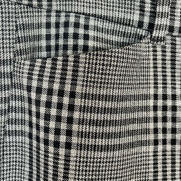 Old Navy High-Rise Pixie Flare Pants – Plaid Size 6 NWT - Picture 5 of 9